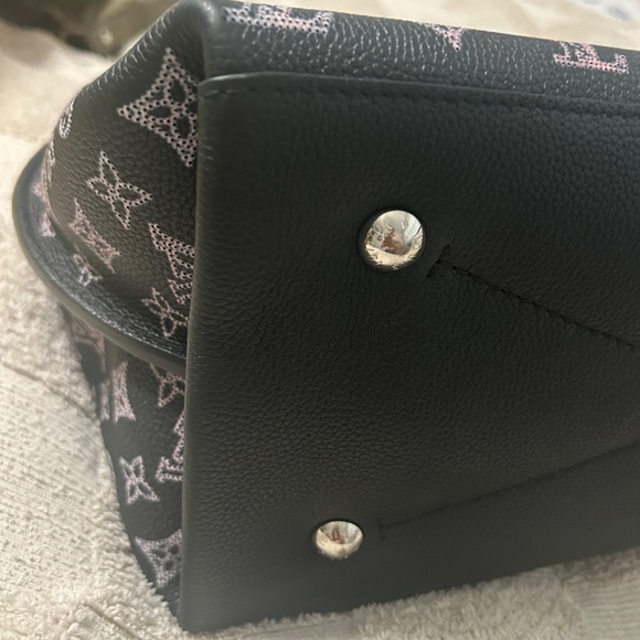 Louis Vuitton Carmel Mahina Hobo + Zippy Wallet + Bandeau – Rare Set - Picture 3 of 15